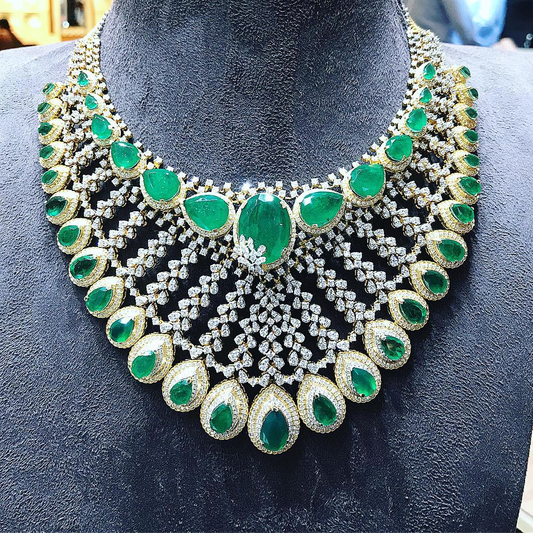 26 Breathtaking Heavy Diamond Necklace Set Designs â¢ South India Jewels