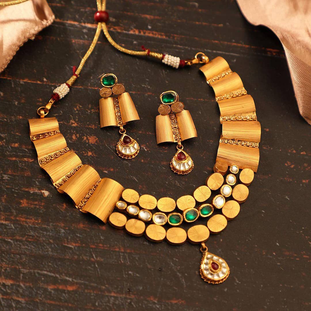 Gold Necklace Set Designs