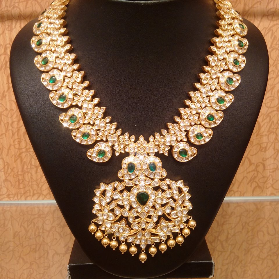 Gold Jewellery Sets For Marriage