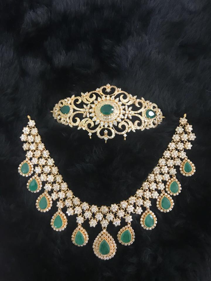 Emerald Necklace Designs in Gold