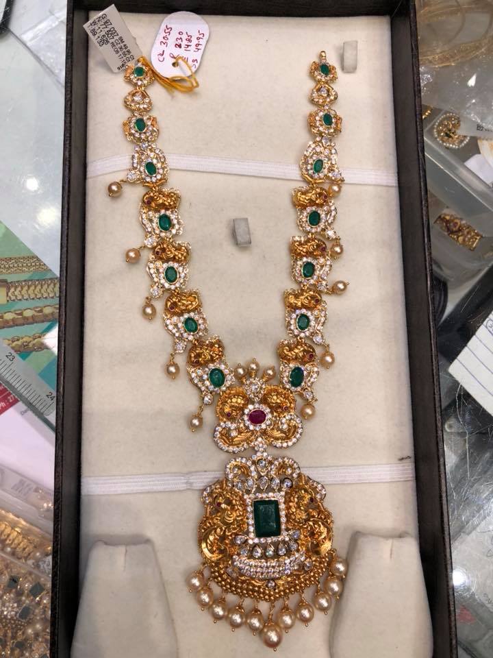 Emerald Necklace Designs in Gold