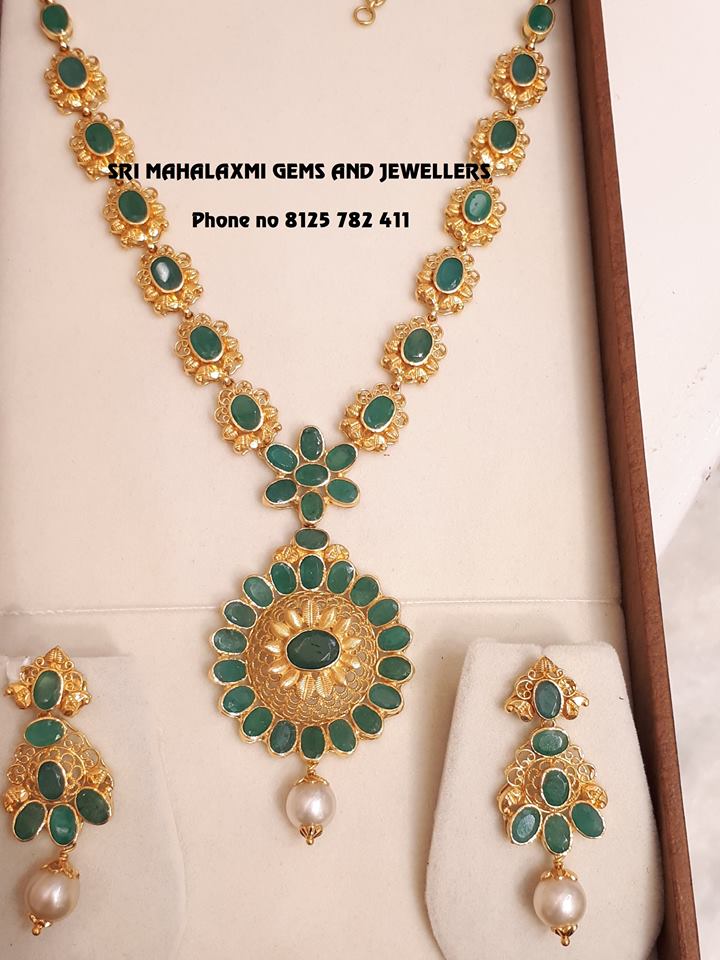 beautiful gold necklace designs