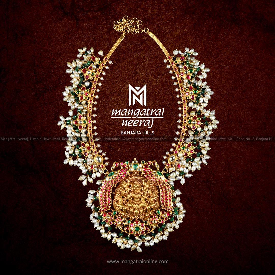 emerald jewellery sets