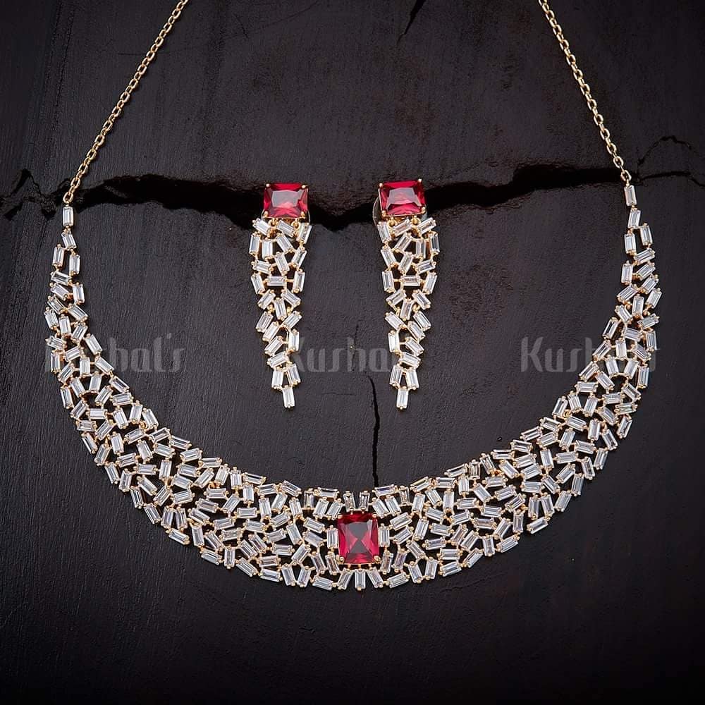 beautiful necklace images