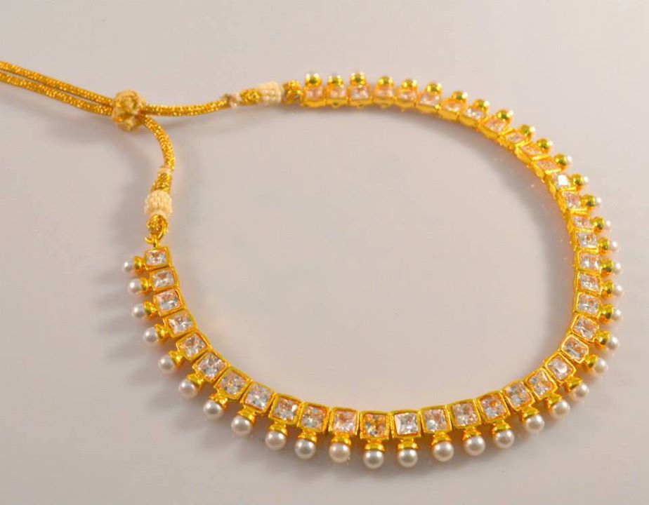 simple necklace designs in gold