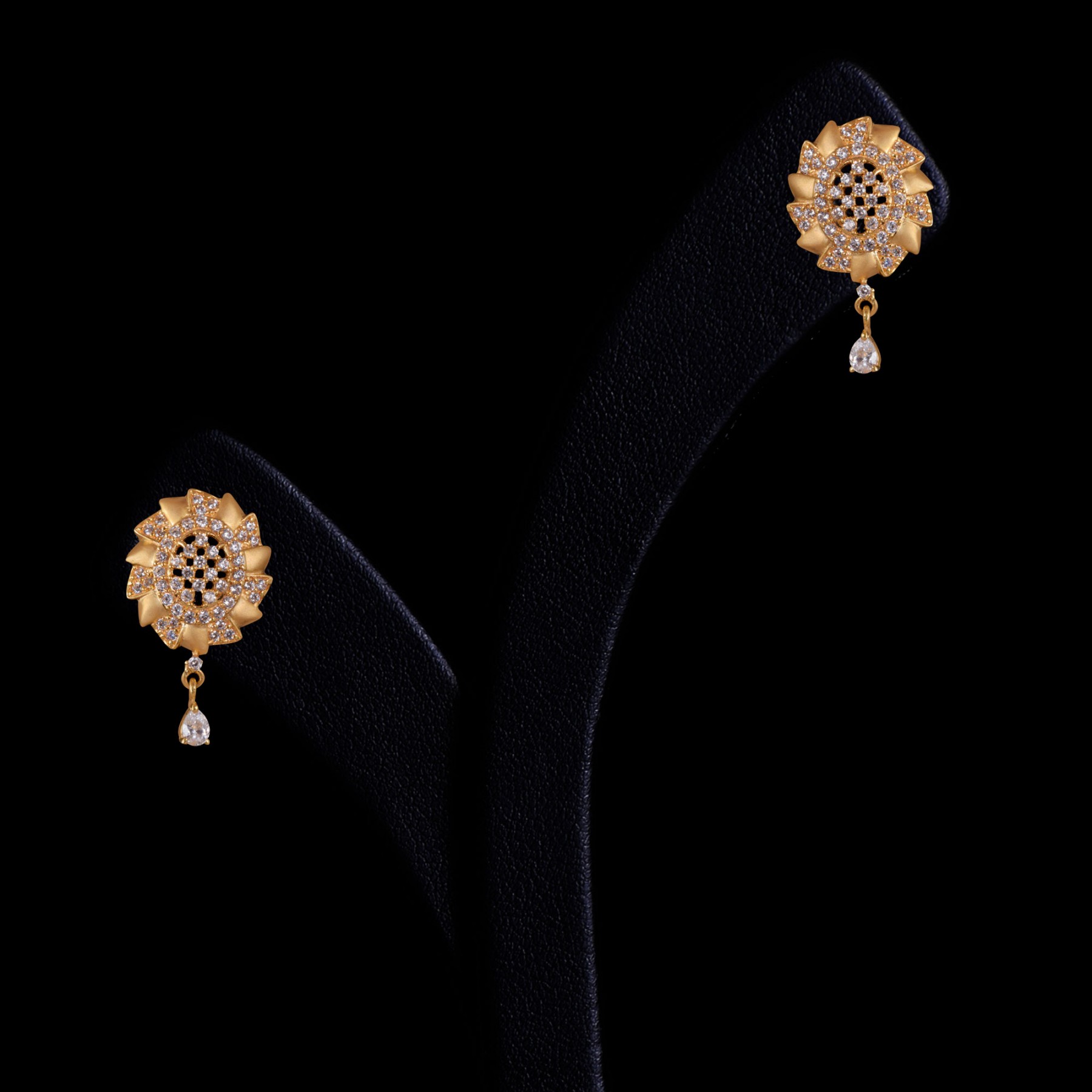 24 Adorable Small Gold Earrings Designs • South India Jewels