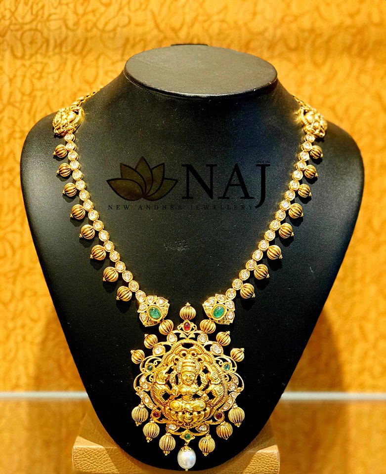 23 Mind Blowing Gold Temple Jewellery 