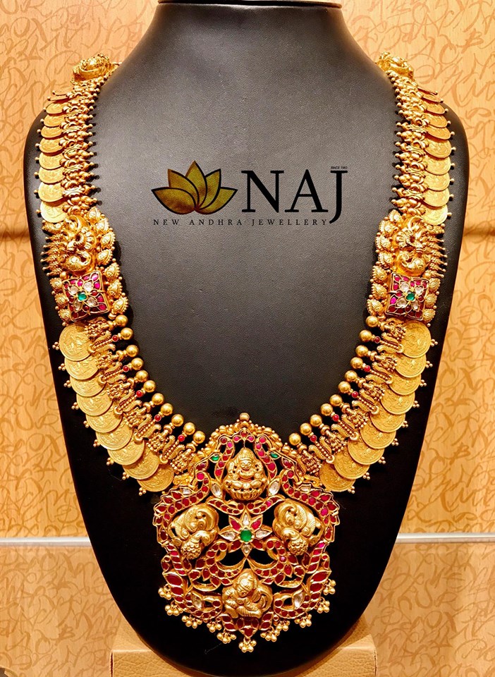 gold temple jewellery