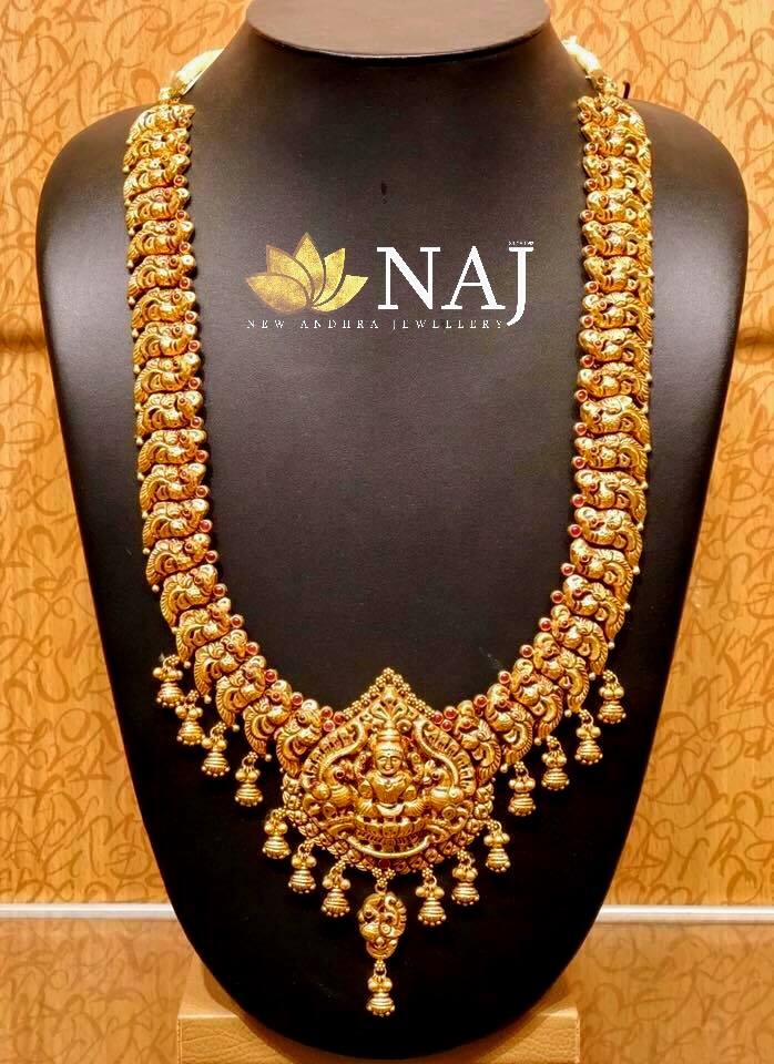 23 Mind Blowing Gold Temple Jewellery 