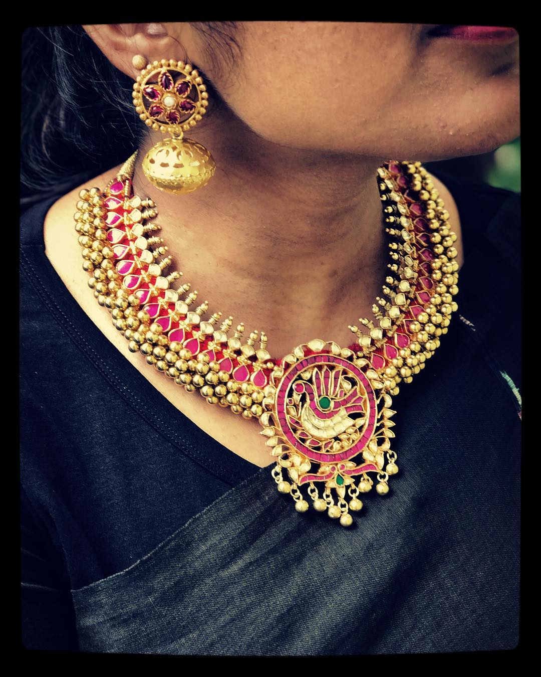 The Neck's Best Thing: An Overview of Different Choker Necklace Styles –  Timeless Indian Jewelry