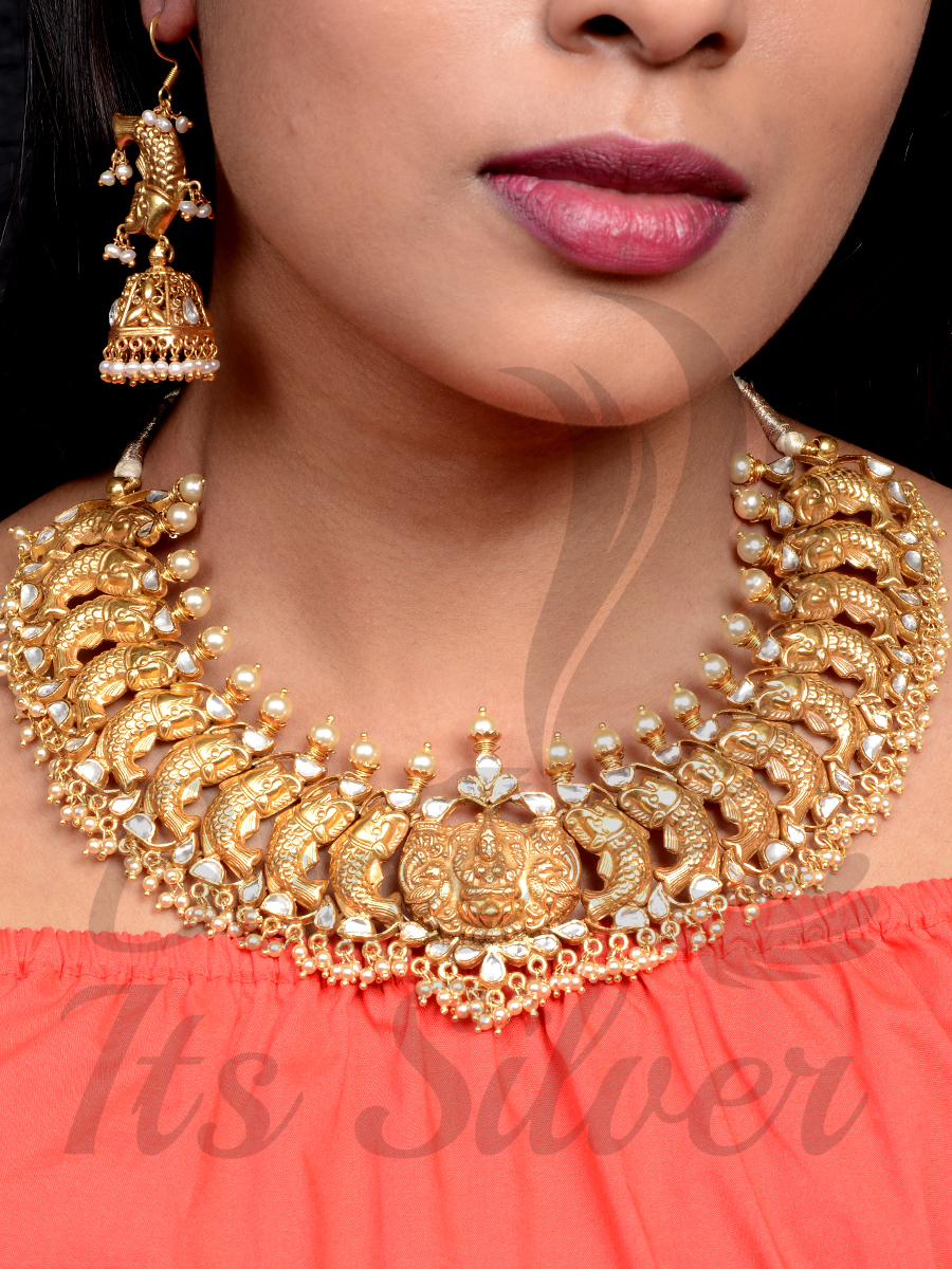 traditional choker necklace designs