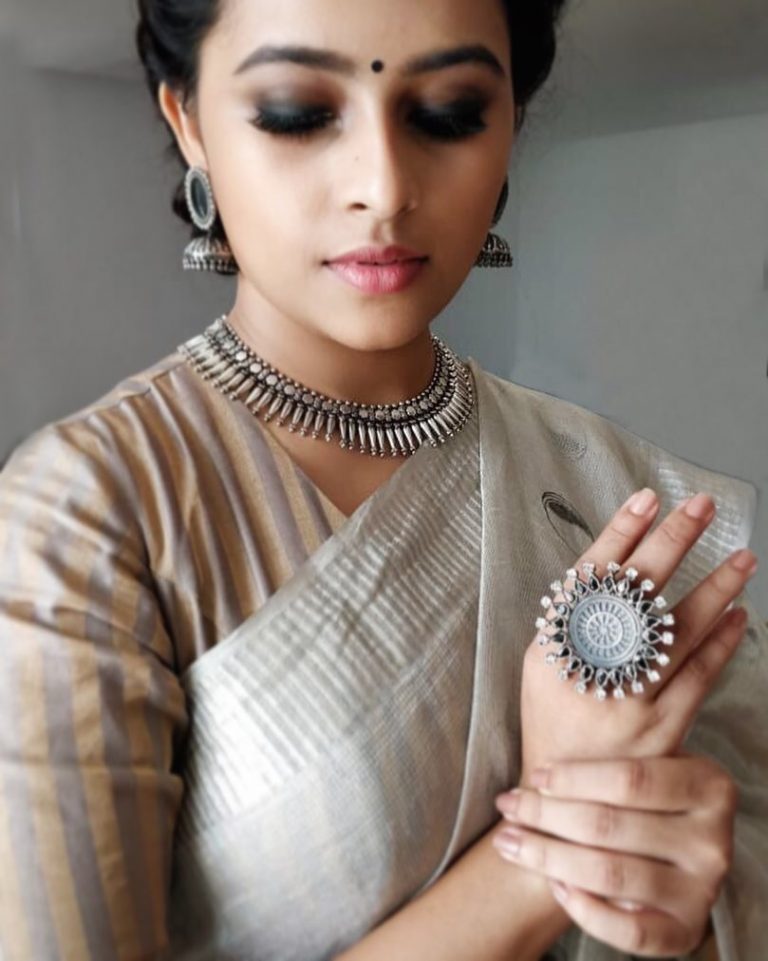 8 Celebs Shows How Right Jhumkas Can Elevate Your Dressing Style!