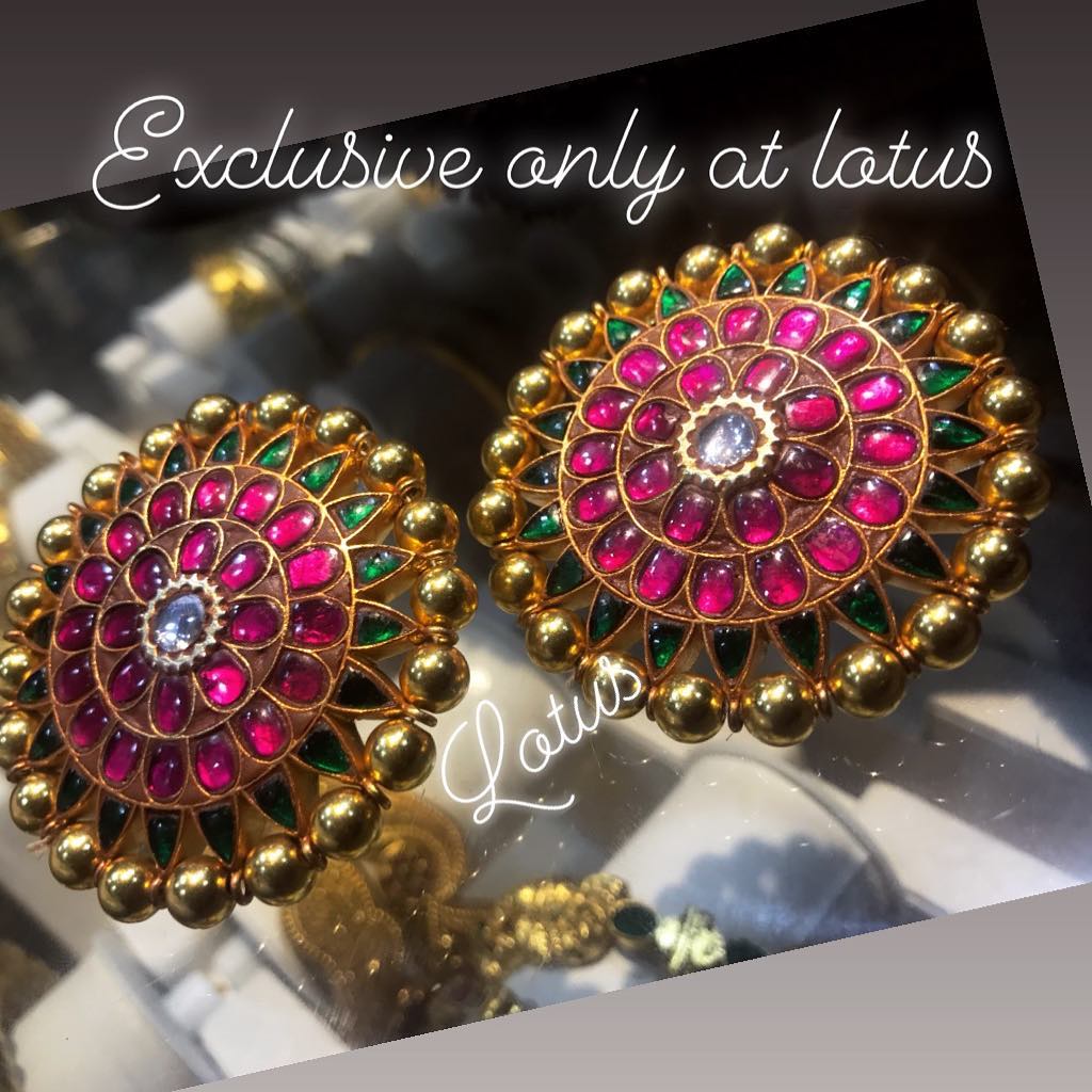 bold-antique-ear-studs-2019 (2)