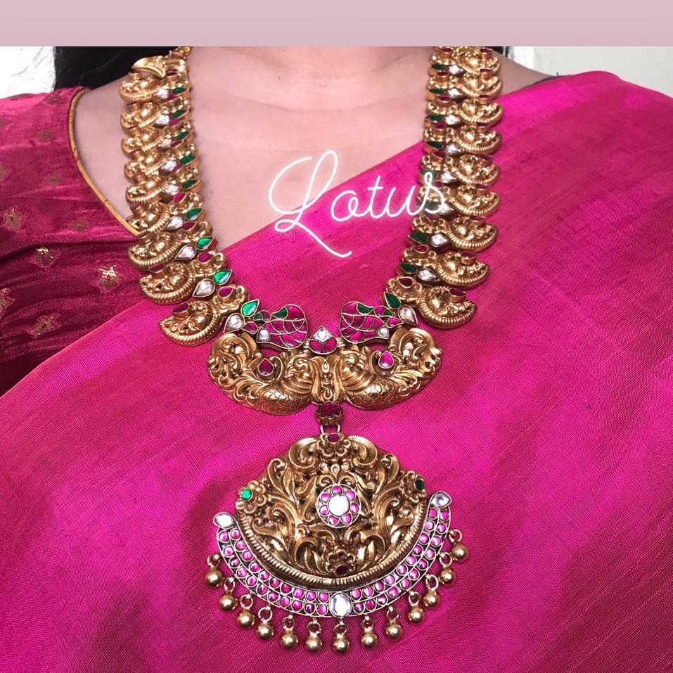 bold-antique-jewellery-collections (15)