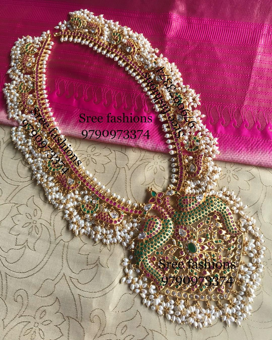 gold-plated-jewellery-designs-for-sarees (1)