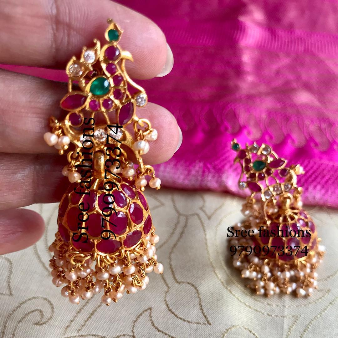 gold-plated-jewellery-designs-for-sarees (13)