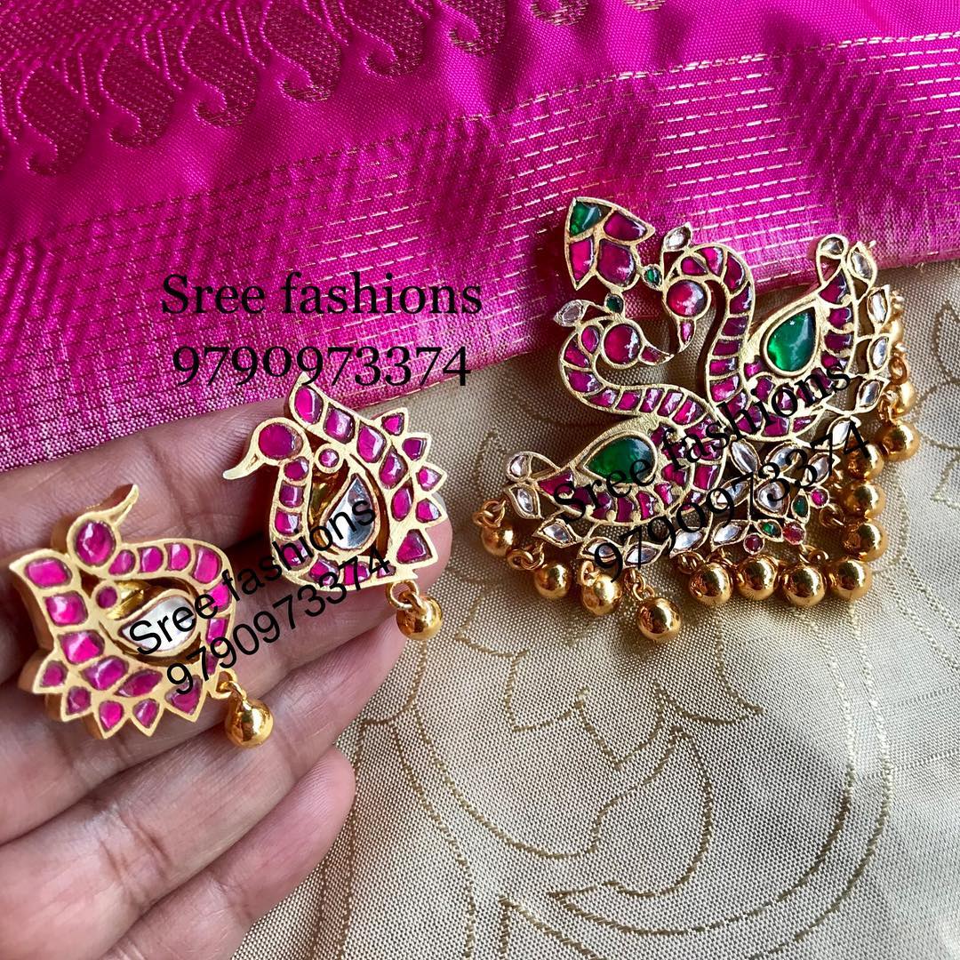 gold-plated-jewellery-designs-for-sarees (5)