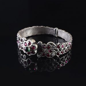 Finally Silver Kada Bangles Are Taking Over The Trend!