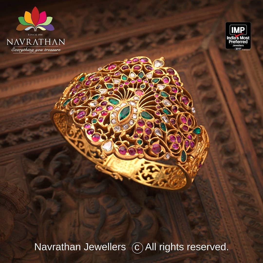 gold-heritage-jewellery-collections-2019 (1)