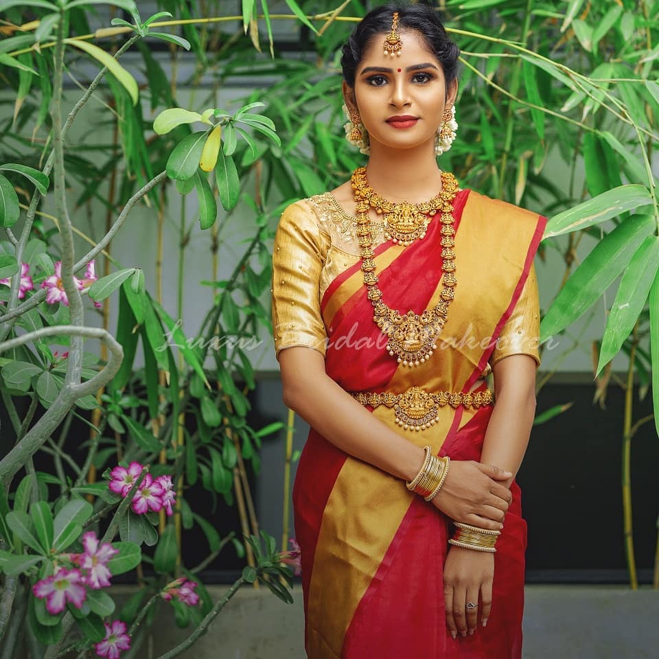 Avni Dark Green Banarasi Saree – Zariknyaa