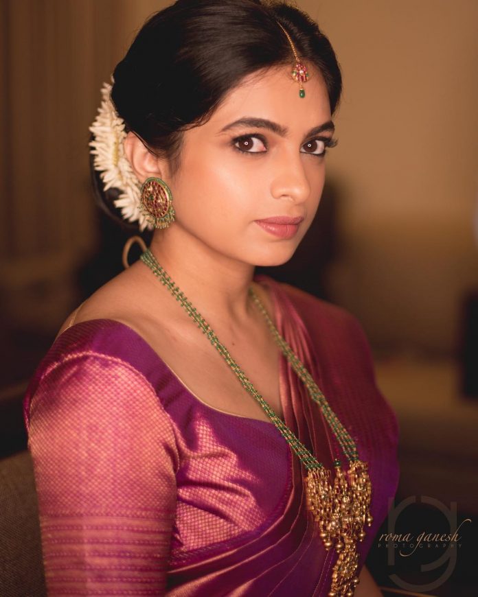 How Brides Can Look Awesome With Minimal Jewelleries