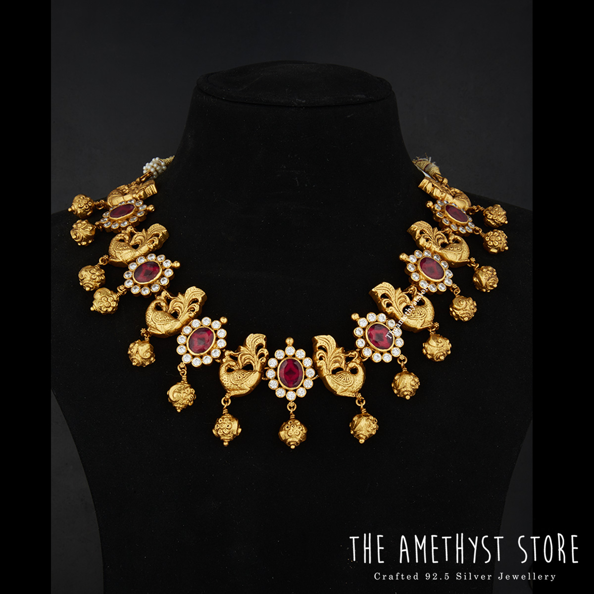 traditional-south-indian-bridal-jewellery-collections-online (2)