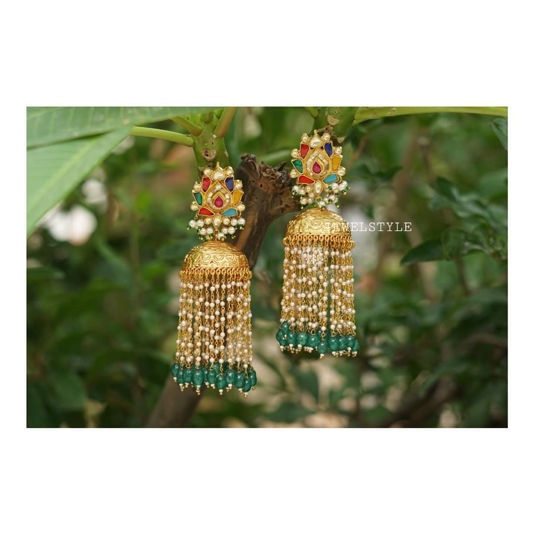 Latest jhumka deals style