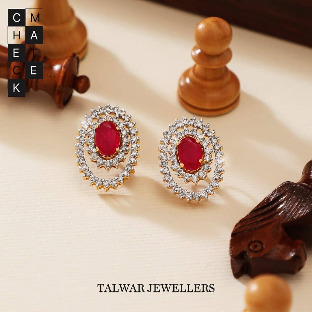 Diamond-ear-studs-designs-2019 (3)