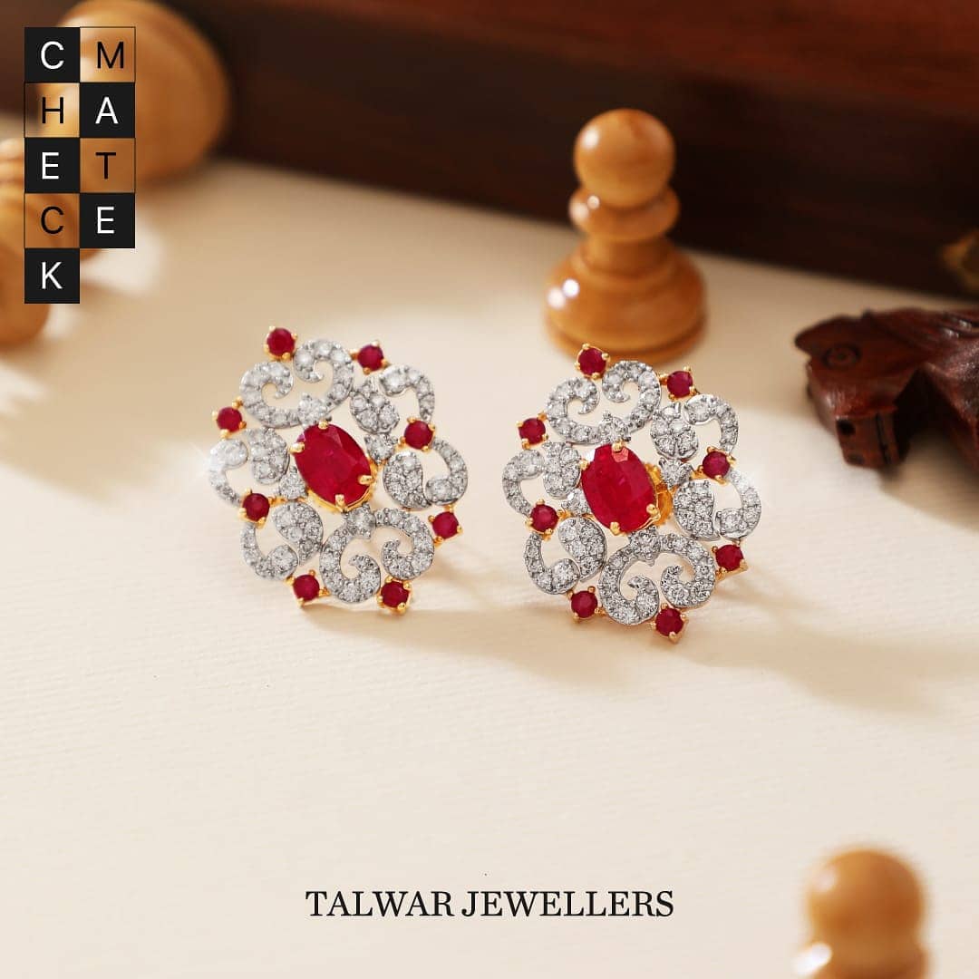 Diamond-ear-studs-designs-2019 (7)