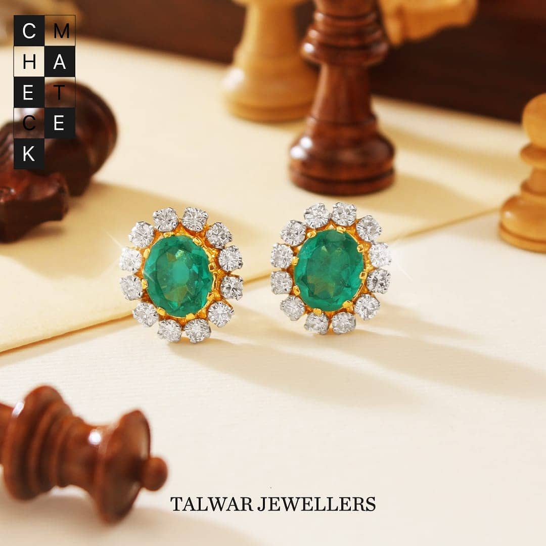 Diamond-ear-studs-designs-2019 (8)