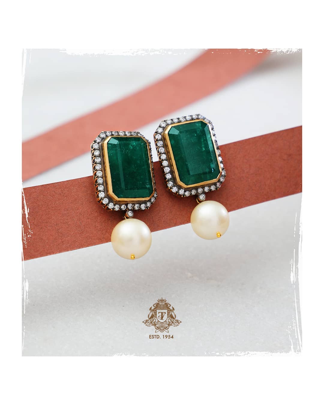 Diamond-ear-studs-designs-2019 (9)