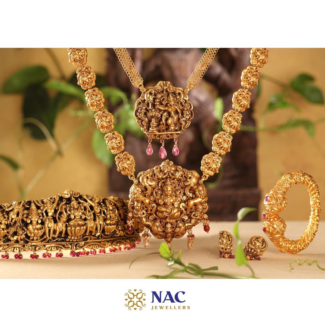 south-indian-gold-temple-jewellery-collections (13)