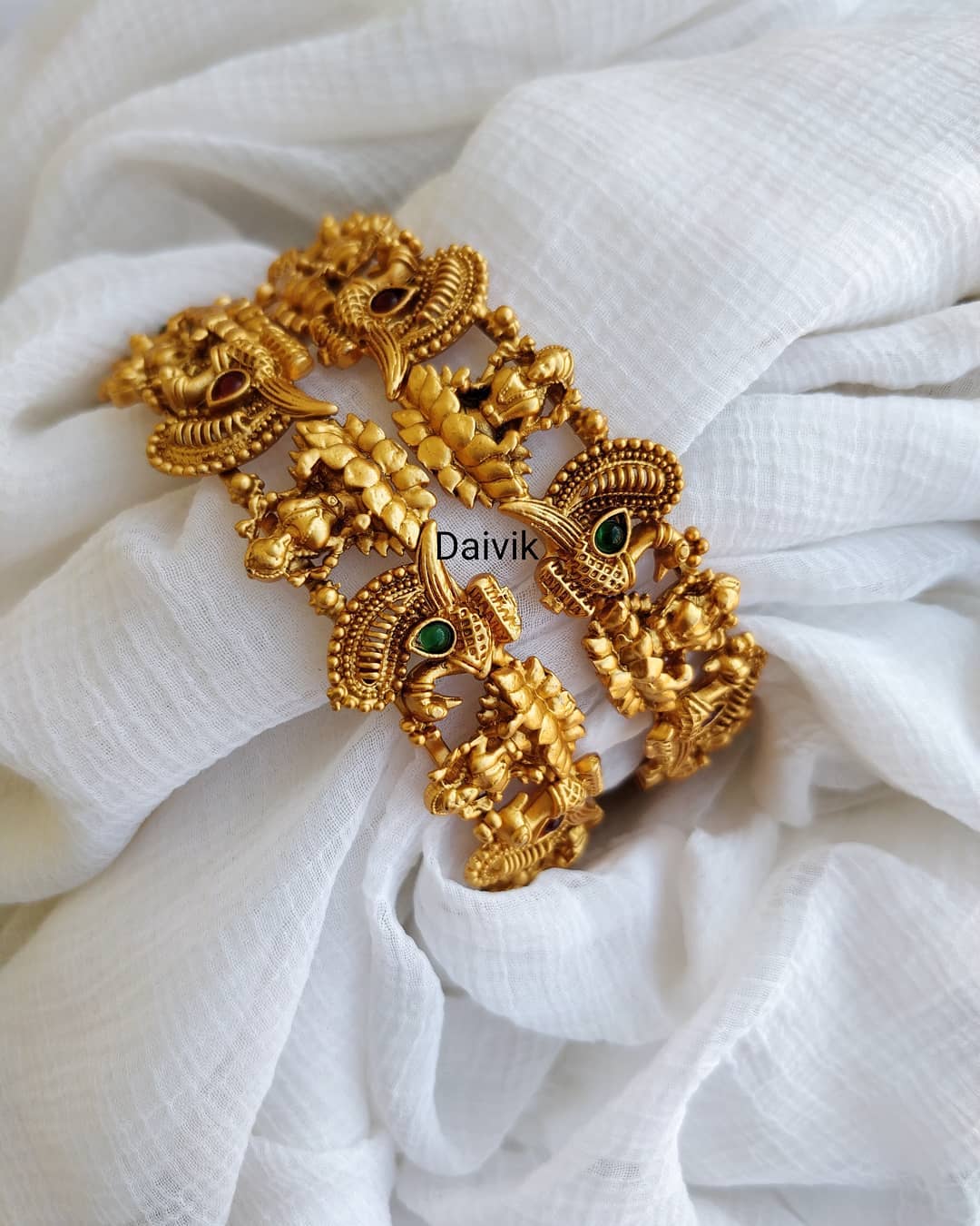 Artificial gold shop plated bangles