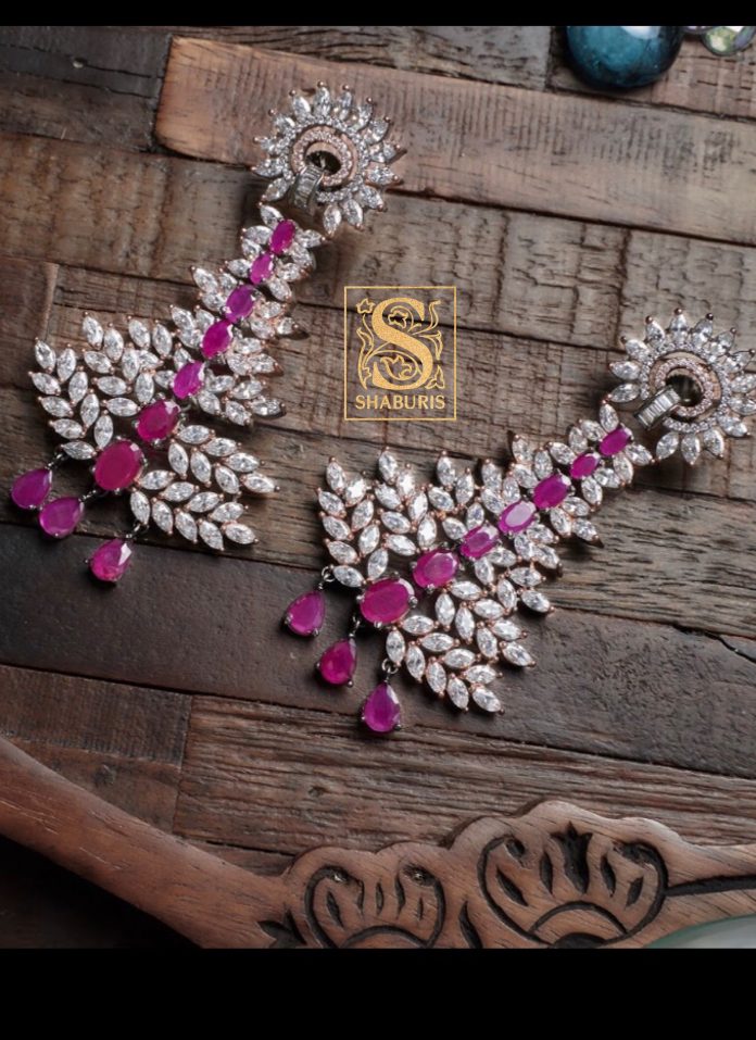 Shop Statement Antique Jewellery Pieces From This Brand • South India ...