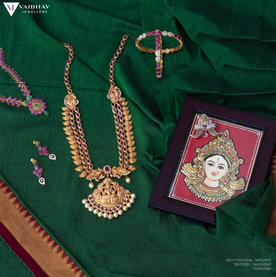 antique-southindian-necklace-designs-3