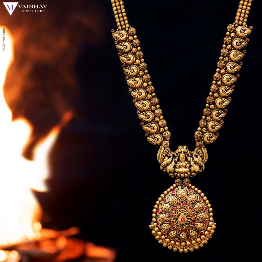 antique-southindian-necklace-designs-4