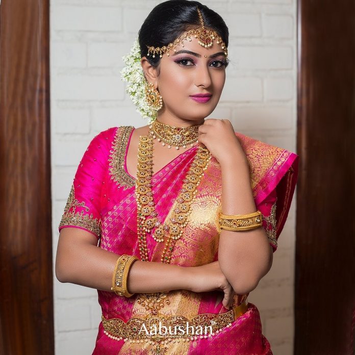 Mesmerizing South Indian Bridal Jewellery Designs for Wedding • South ...