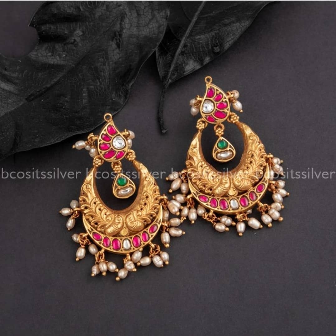 antique-jhumka-earrings-2