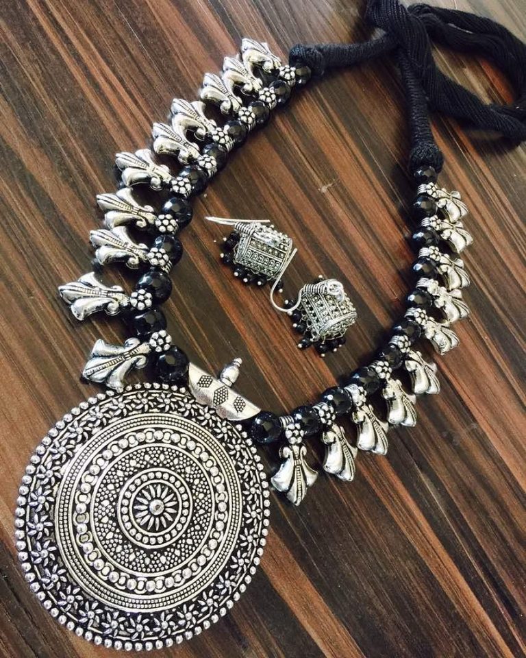 silver-necklace-designs-1