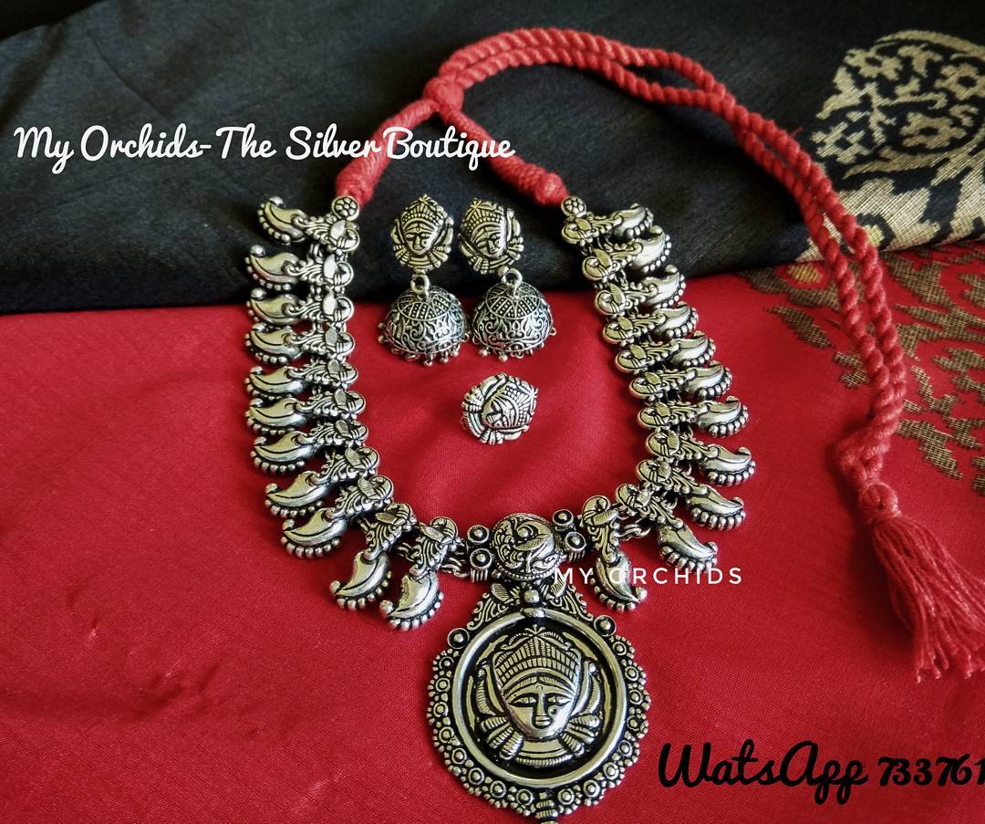 silver-necklace-designs-9
