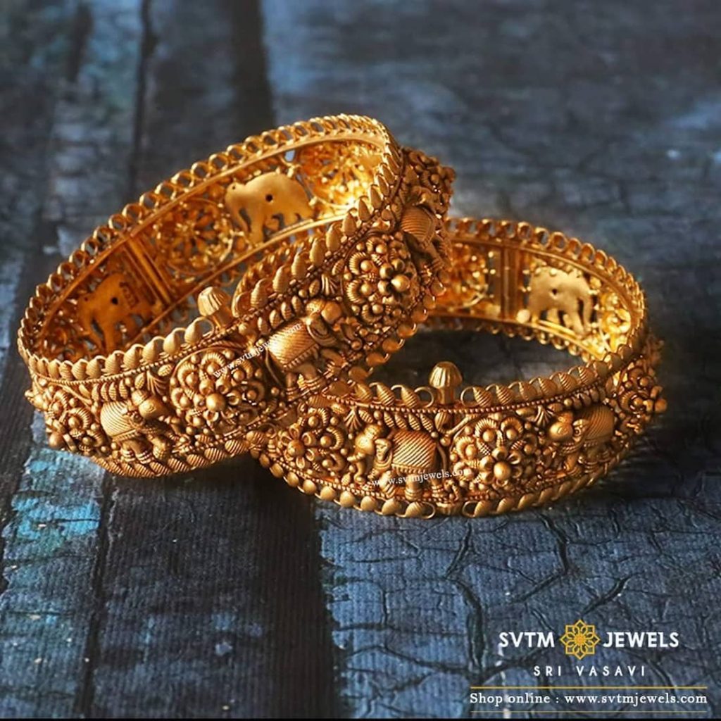 Gold antique shop bangles design