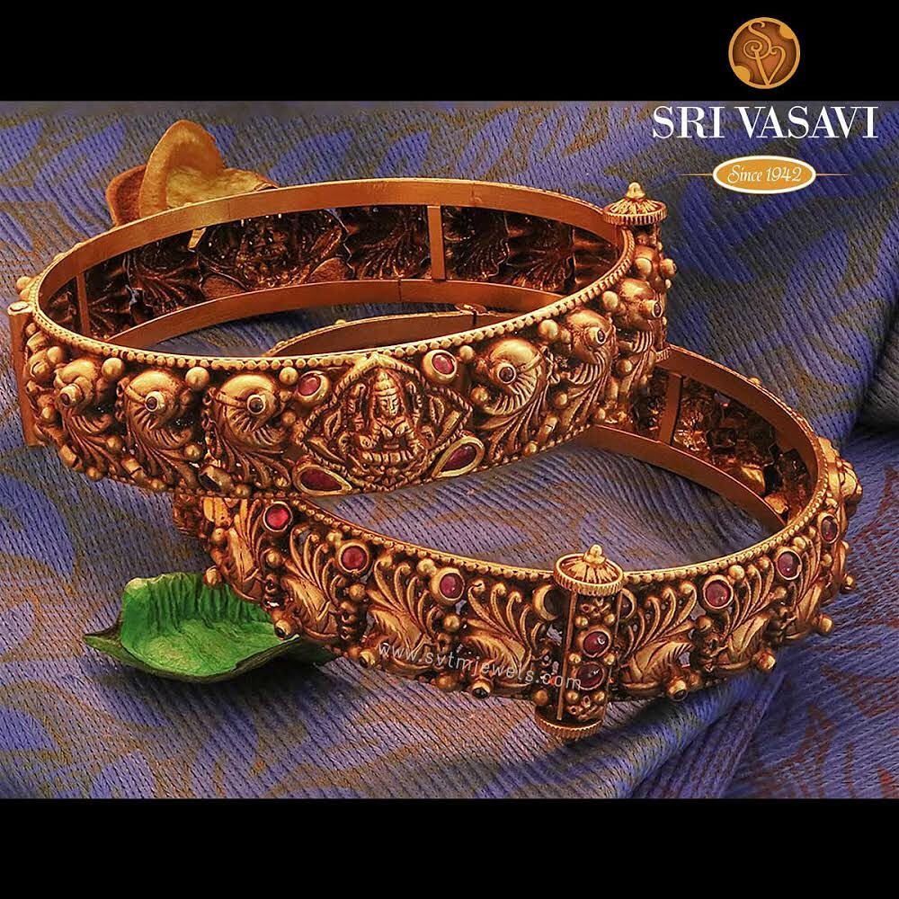 gold-antique-bangles-designs-5