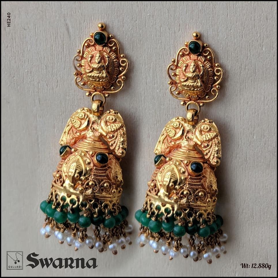 antique-gold-jhumka-designs-1