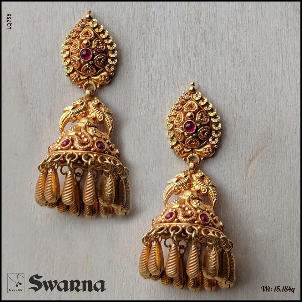 antique-gold-jhumka-designs-18