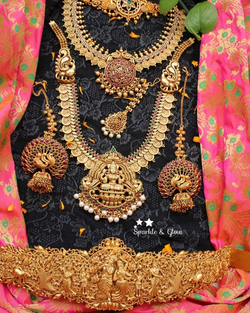 antique-lakshmi-necklace-designs-15