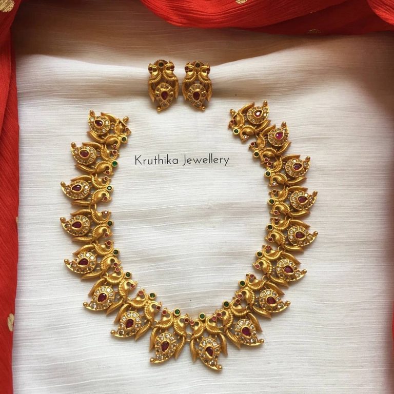 Shine Like A Diva With These Imitation Necklace Sets • South India Jewels