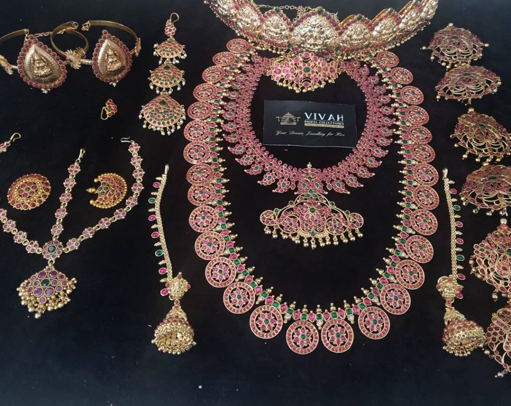 south-indian-bridal-jewellery-set-online-12