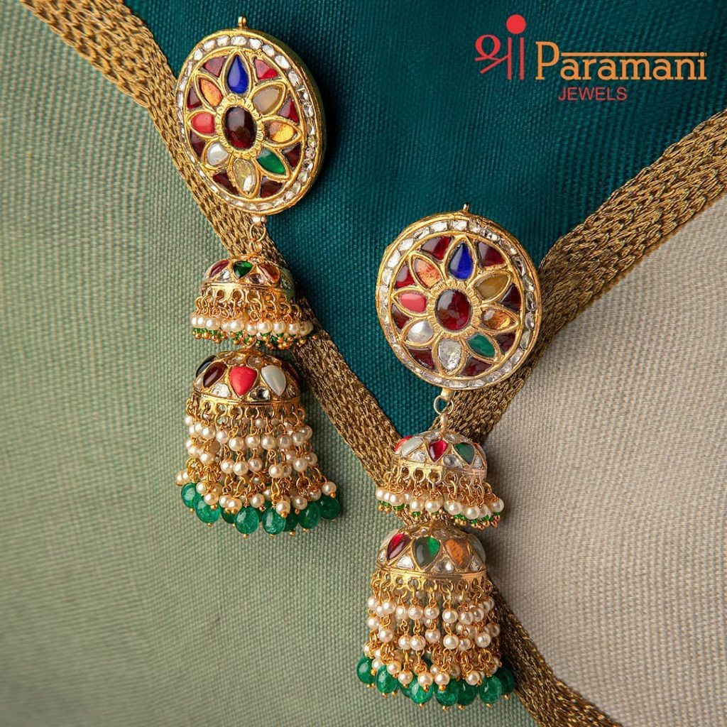 trendy-earrings-for-saree-3