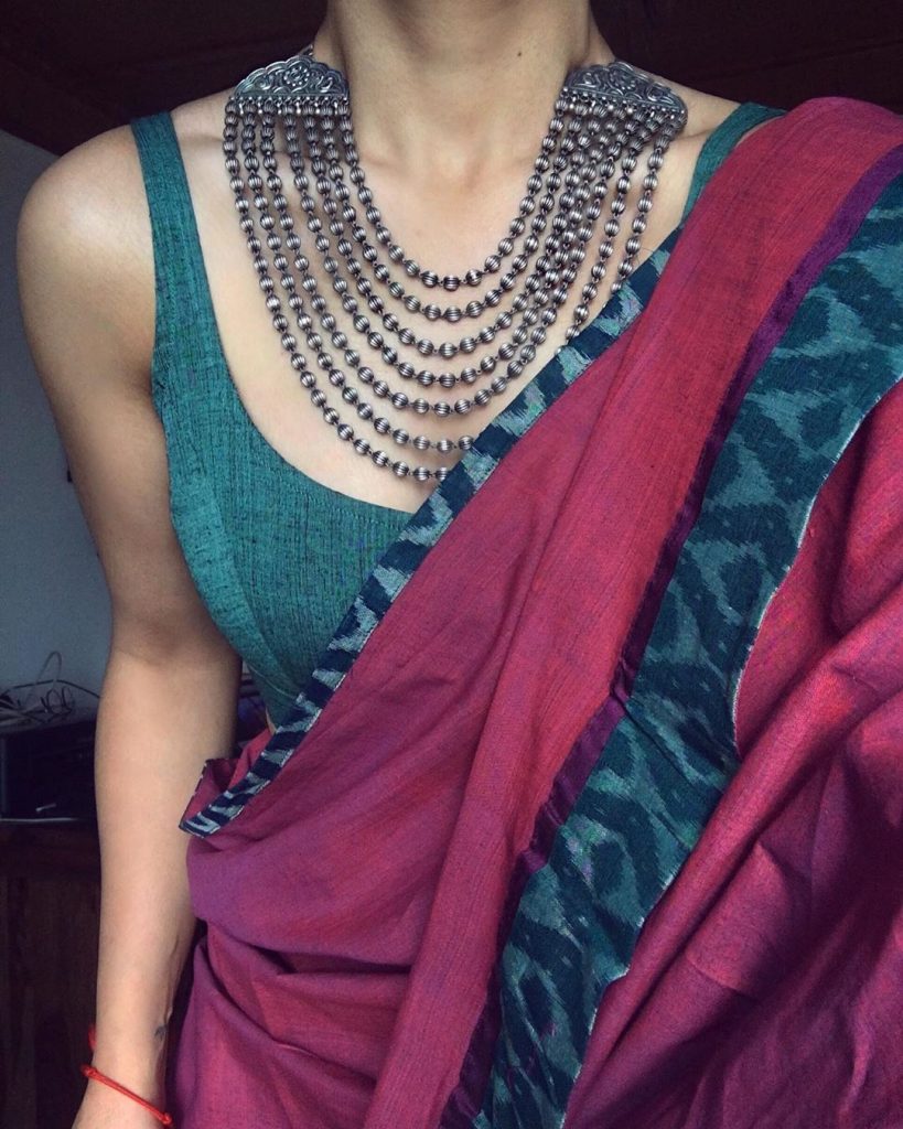 Handloom saree with on sale jewellery