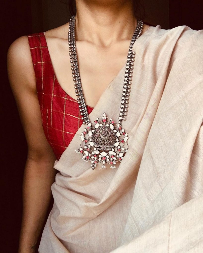 silver-necklace-for-saree-7